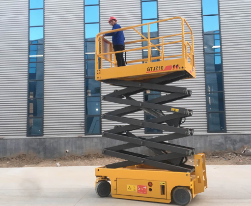 临川剪叉式升降平台规格与应用指南