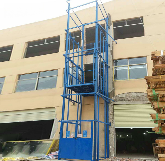 临川建材厂室外物料提升